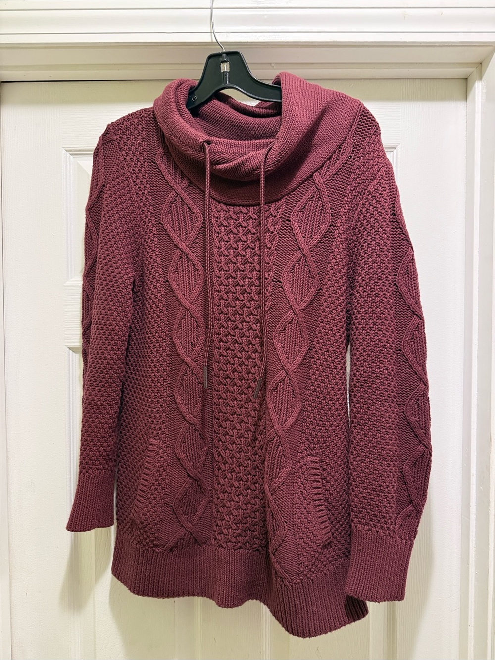 L.L.Bean Signature Fisherman-Style Cable Knit Cowl Neck Tunic Sweater in Maroon,